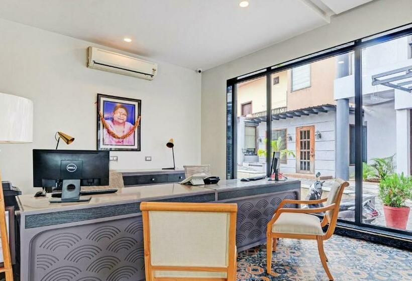 هتل Medalio Resort Udaipur Shobhagpura