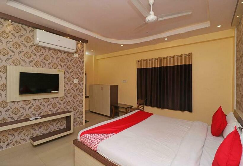 ホテル Vaccinated Staff  Oyo 30341  Nilachal