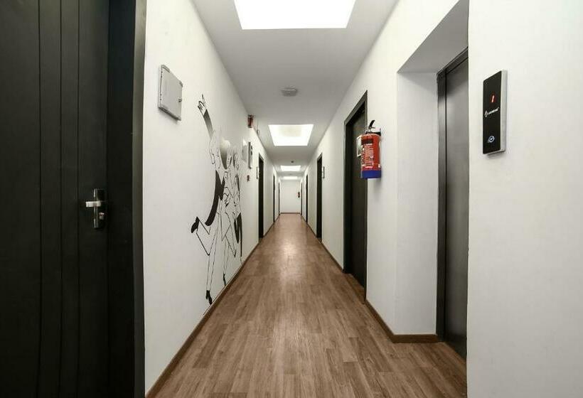 فندق Super Collection O Townhouse 069