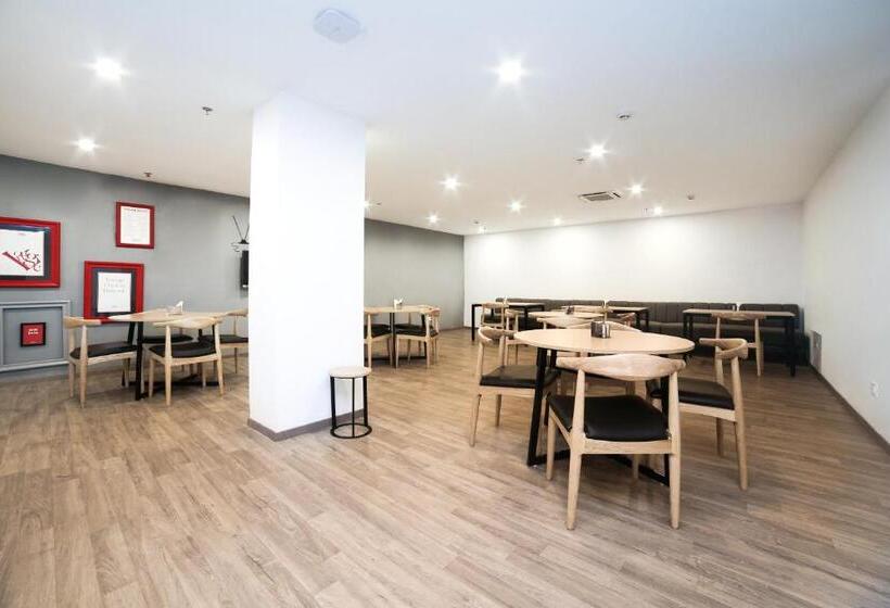 فندق Super Collection O Townhouse 069