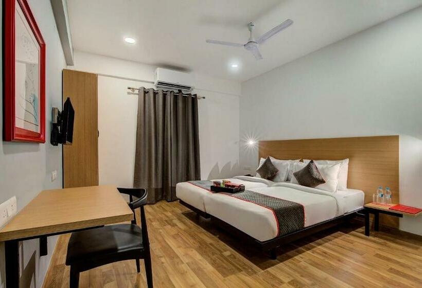 ホテル Townhouse Sector 66 Noida Near Noida Sector Metro Station