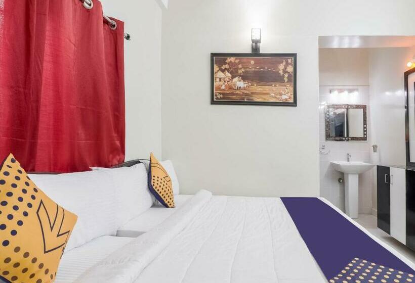 فندق Spot On 78907 Sai Palace Inn