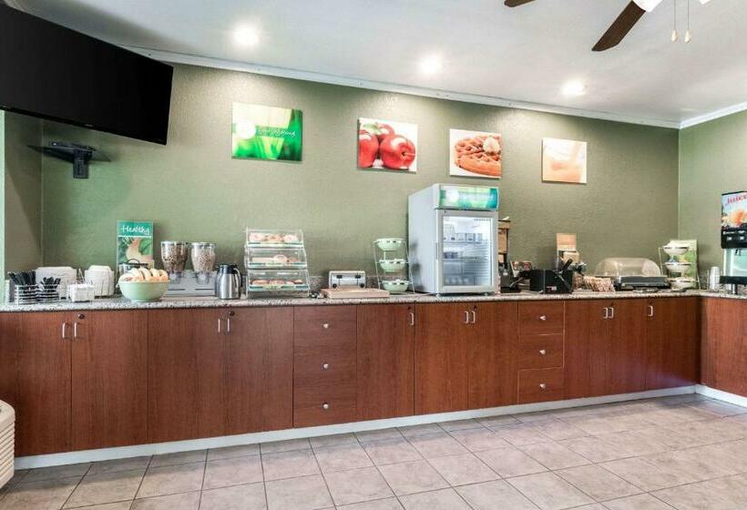 모텔 Quality Inn & Suites Bainbridge Island