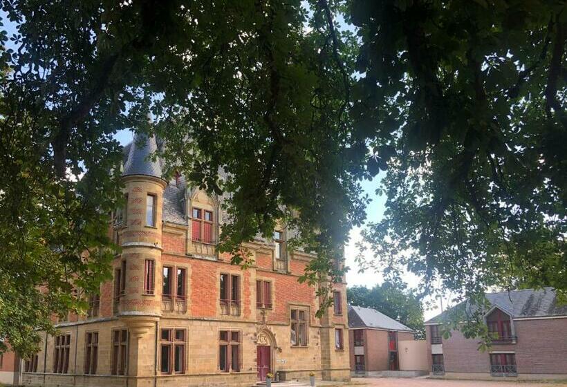 بنسيون Château De Petit Bois