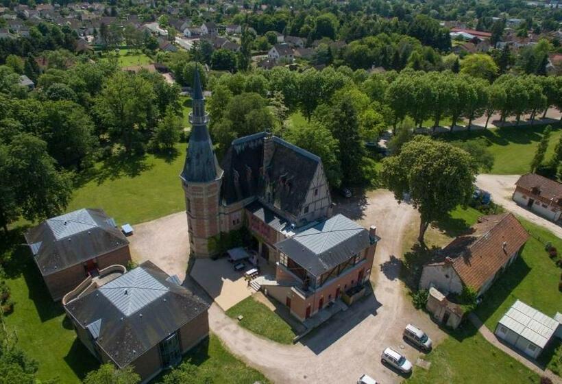 بنسيون Château De Petit Bois