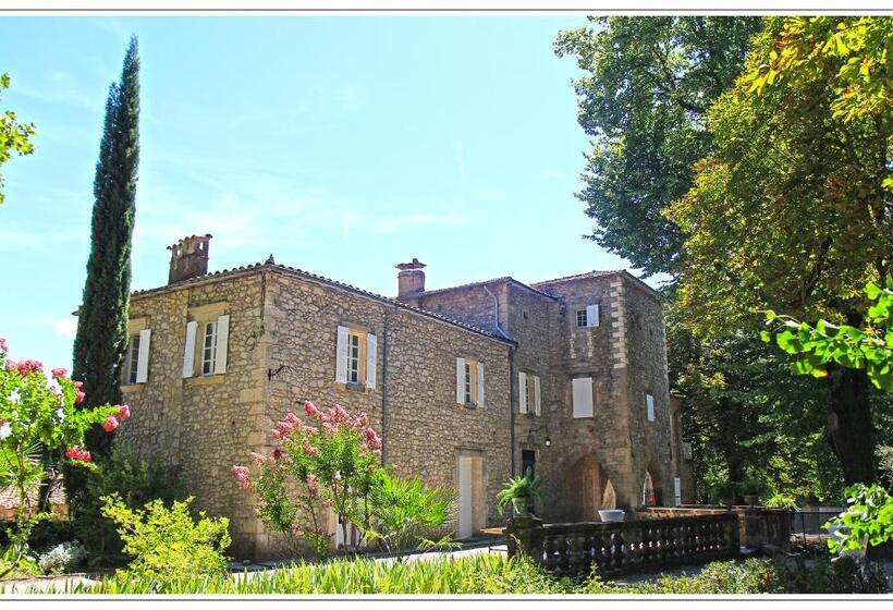 بنسيون Domaine De Saint Charles