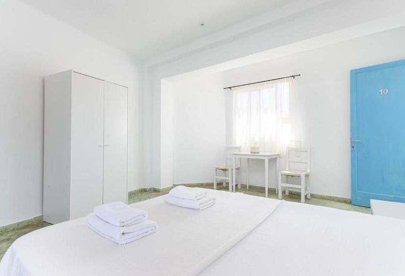 پانسیون La Marina Ch