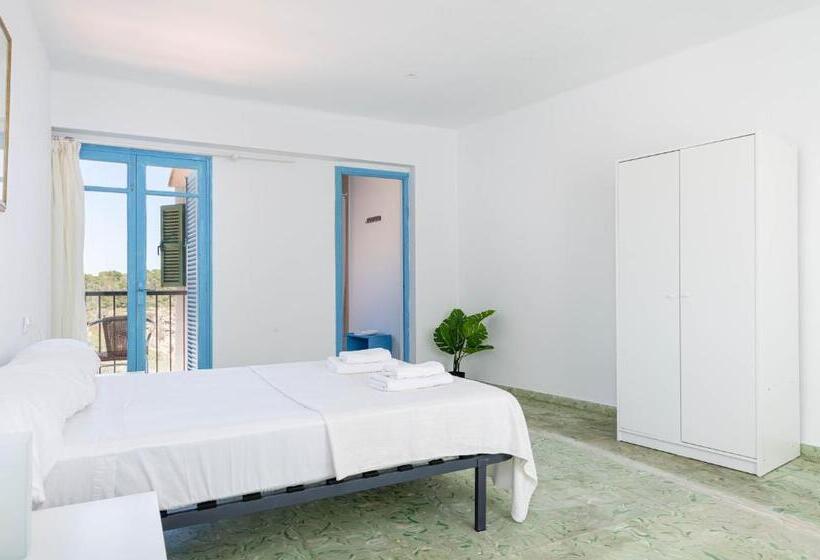 پانسیون La Marina Ch