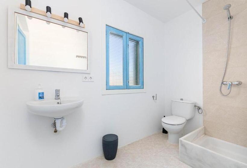 پانسیون La Marina Ch