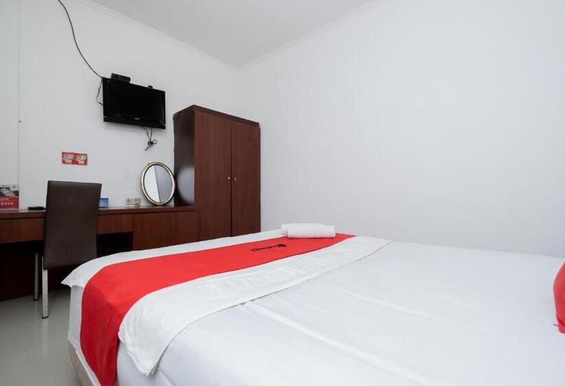 膳宿费 Reddoorz Near Bukit Darmo Golf