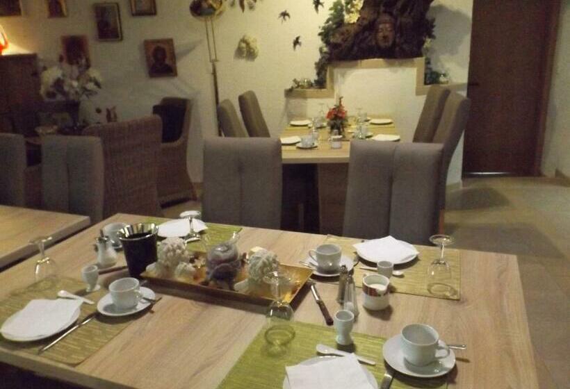 Пансион Zum Achten Himmel