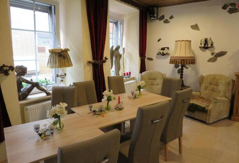 Пансион Zum Achten Himmel