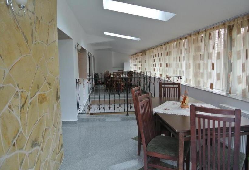 Pensiune Restaurant Piatra Craiului