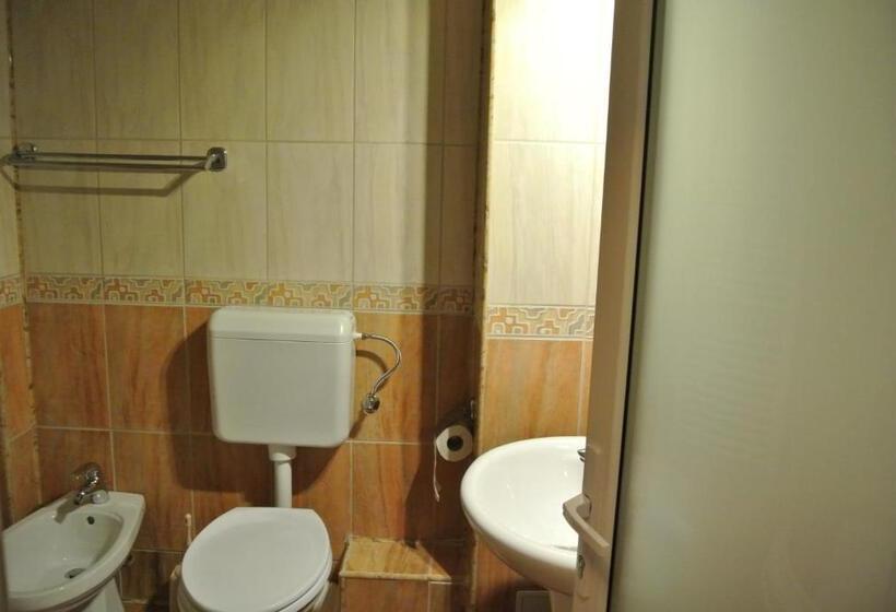 Pensiune Restaurant Piatra Craiului