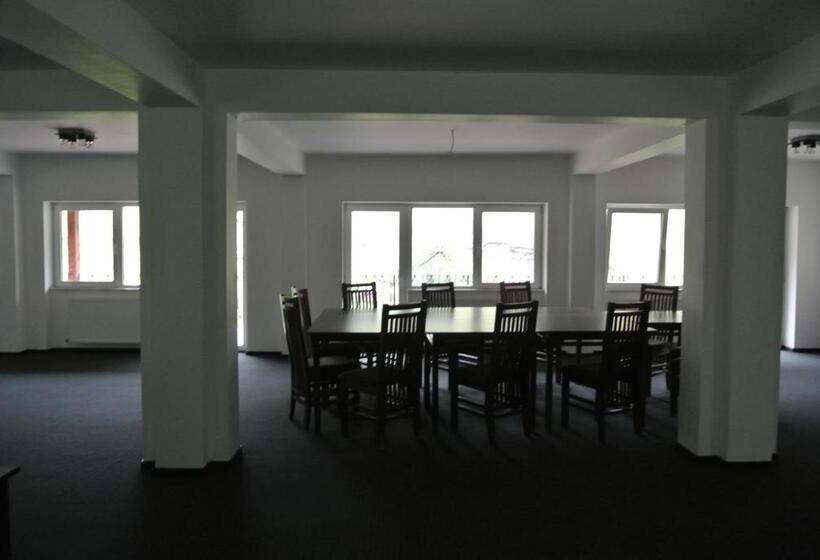 Pensiune Restaurant Piatra Craiului