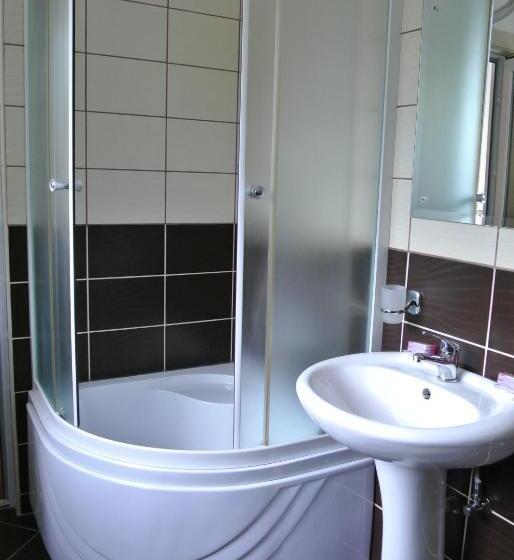 Pensiune Restaurant Piatra Craiului