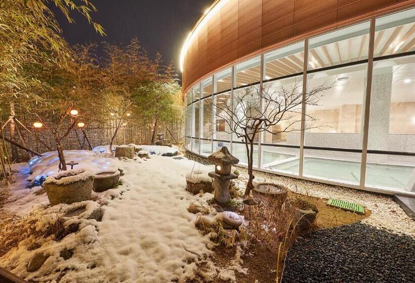 אתר נופש Sono Belle Cheongsong