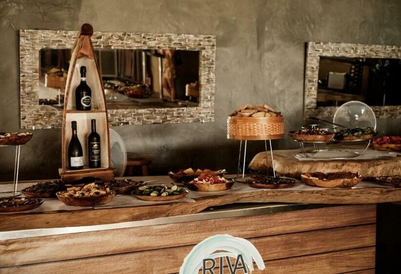 Riva Del Sol Beach Resort