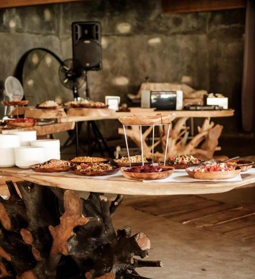 Riva Del Sol Beach Resort