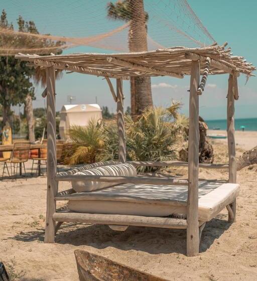 Riva Del Sol Beach Resort