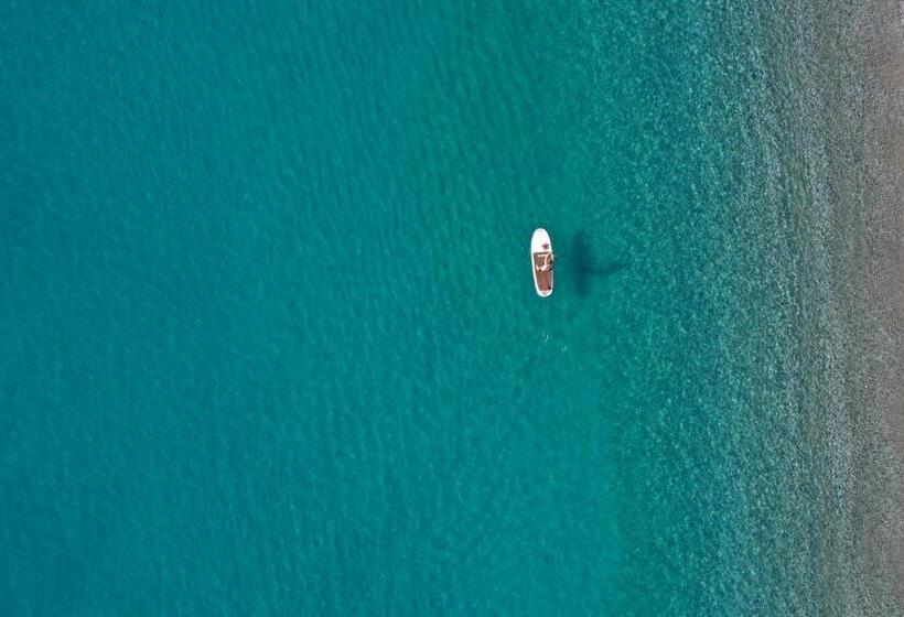 Riva Del Sol Beach Resort