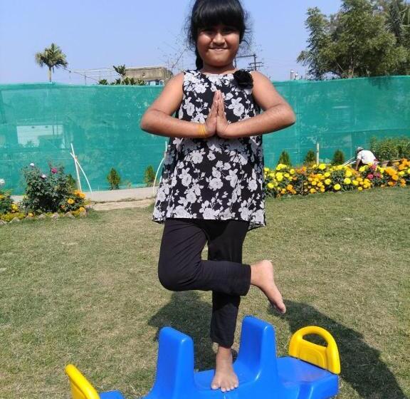 Samriddhi Banquet Garden & Resorts