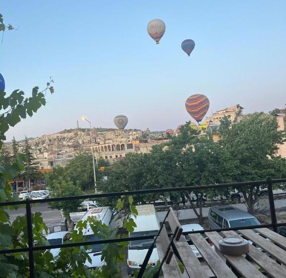 ホテル Adventure Inn Cappadocia