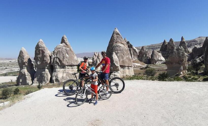 ホテル Adventure Inn Cappadocia