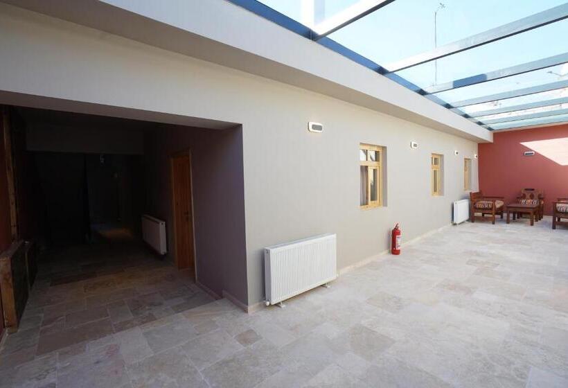 ホテル Adventure Inn Cappadocia