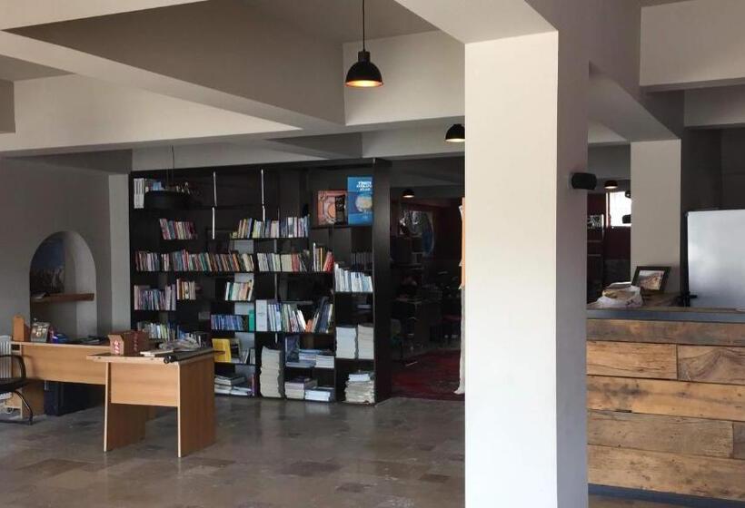 ホテル Adventure Inn Cappadocia