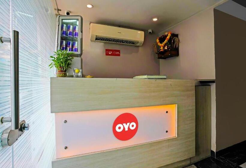 ホテル Vaccinated Staff  Oyo 61623  Homestay