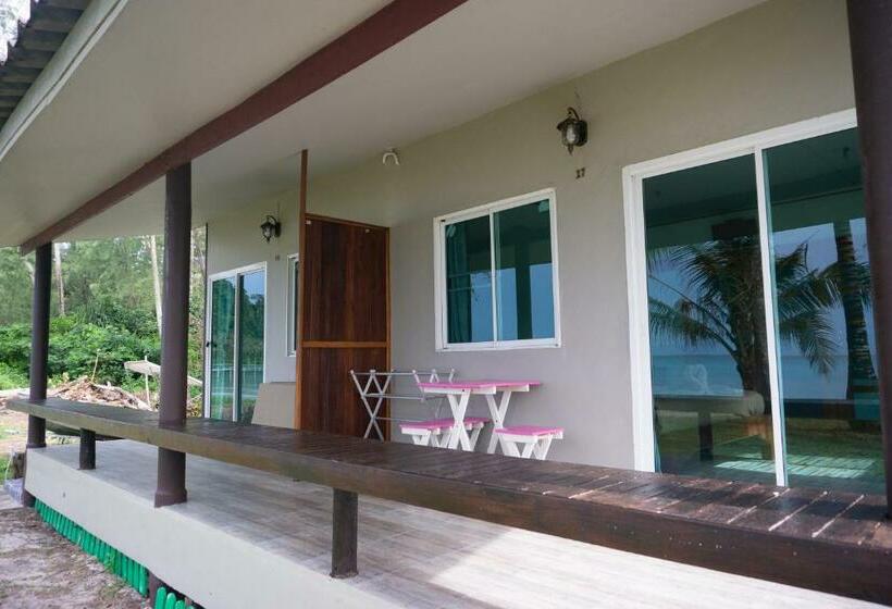 ペンション I Lay House Koh Kood