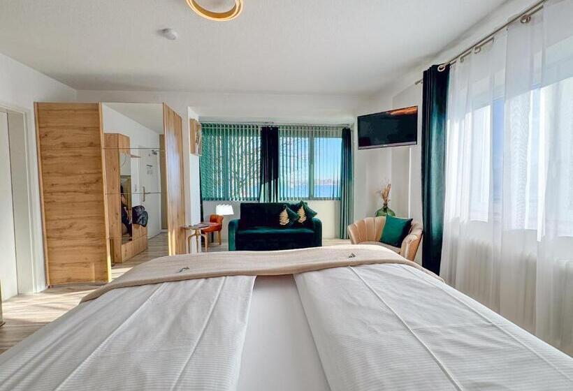 ペンション Sieben Zimmer Am See