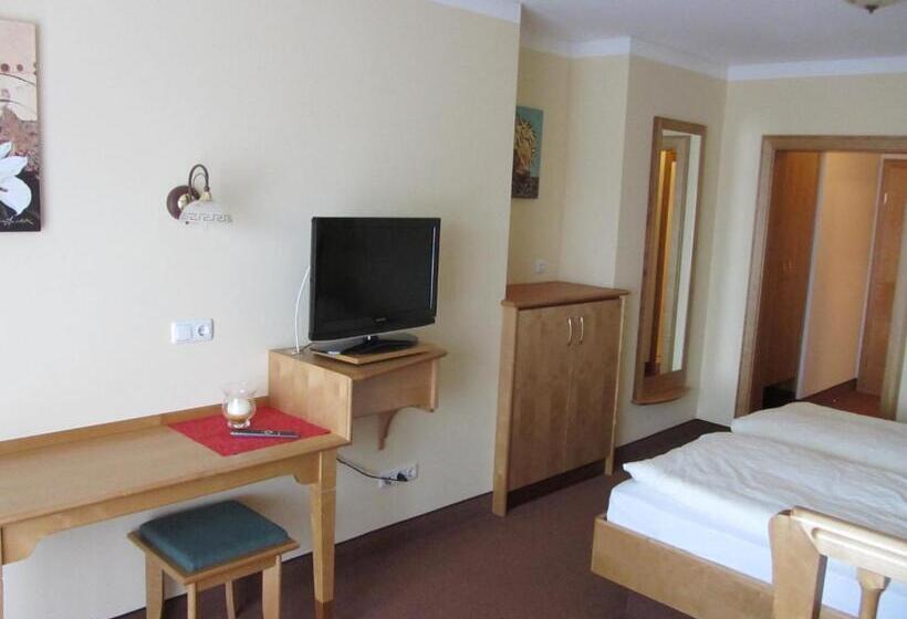 Pension Zur Alten Schmiede