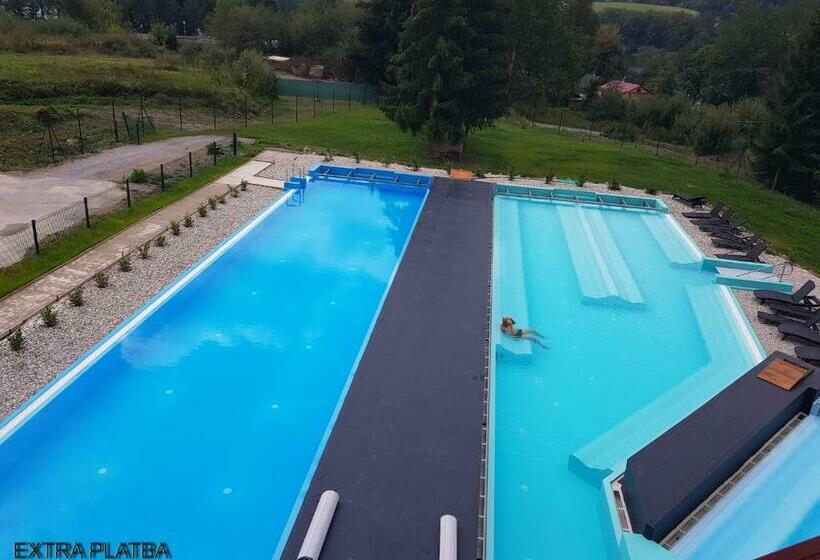 리조트 Lipno Wellness - Frymburk Hotel Private Family Room