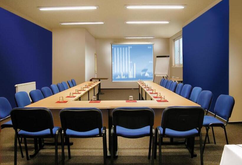 리조트 Lipno Wellness - Frymburk Hotel Private Family Room