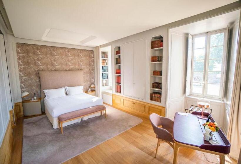 민박 Chateau De Ferrand