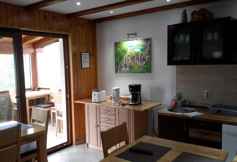 ベッドアンドブレックファースト Green Lakes House