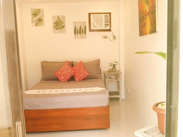 تختخواب و صبحانه Hutch Lodge