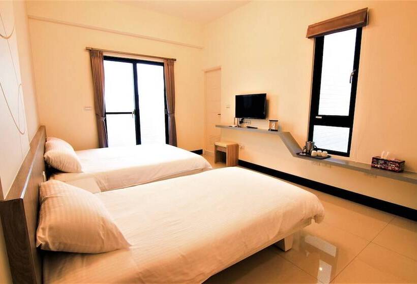 تختخواب و صبحانه Police House