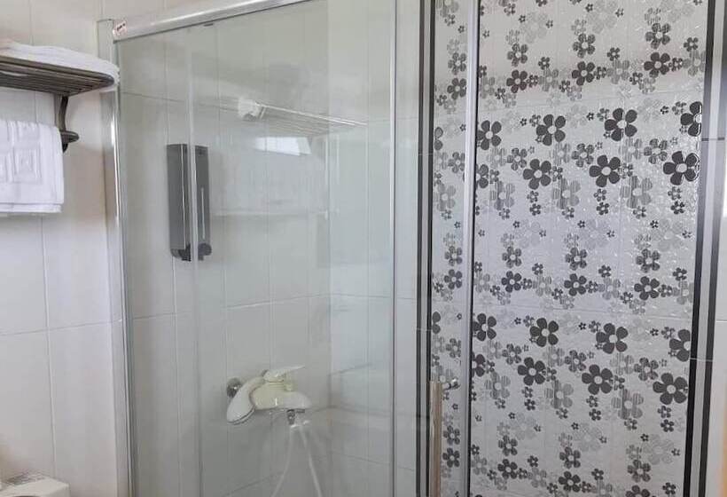 تختخواب و صبحانه Police House