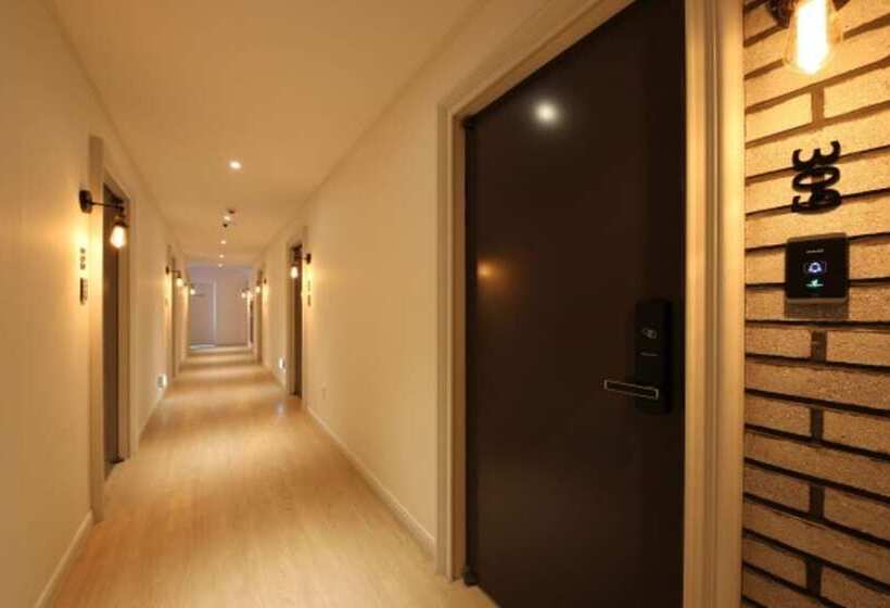 Cheonan Brown Dot Hotel Cheonan Station