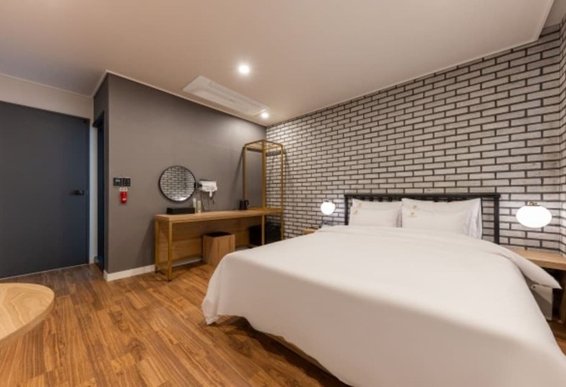 Cheonan Brown Dot Hotel Cheonan Station