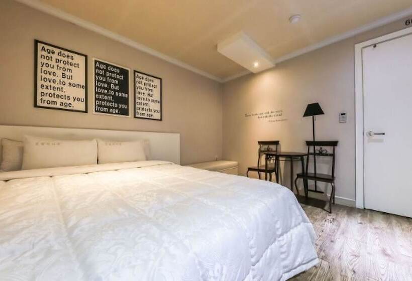 Cheonan Honeymoon Motel