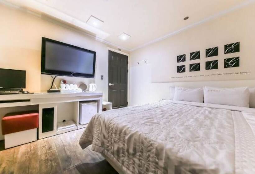Cheonan Honeymoon Motel