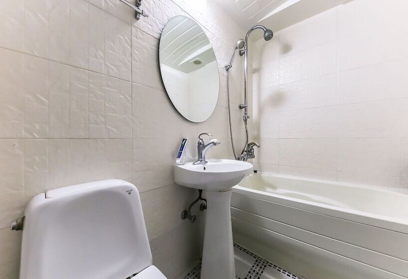 Cheonan Honeymoon Motel