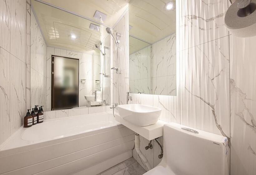 Cheonan Honeymoon Motel