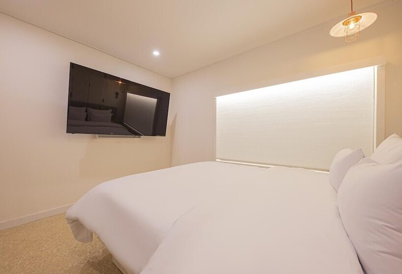 Cheonan Honeymoon Motel