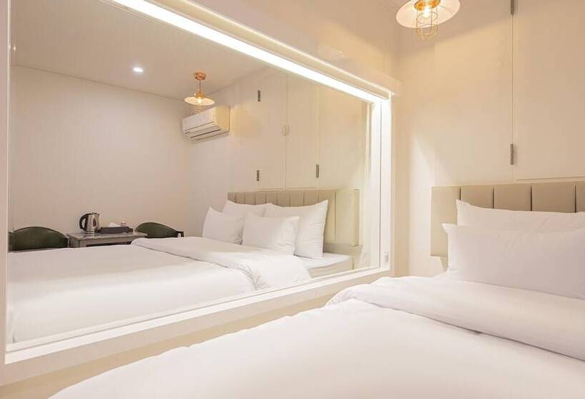 Cheonan Honeymoon Motel