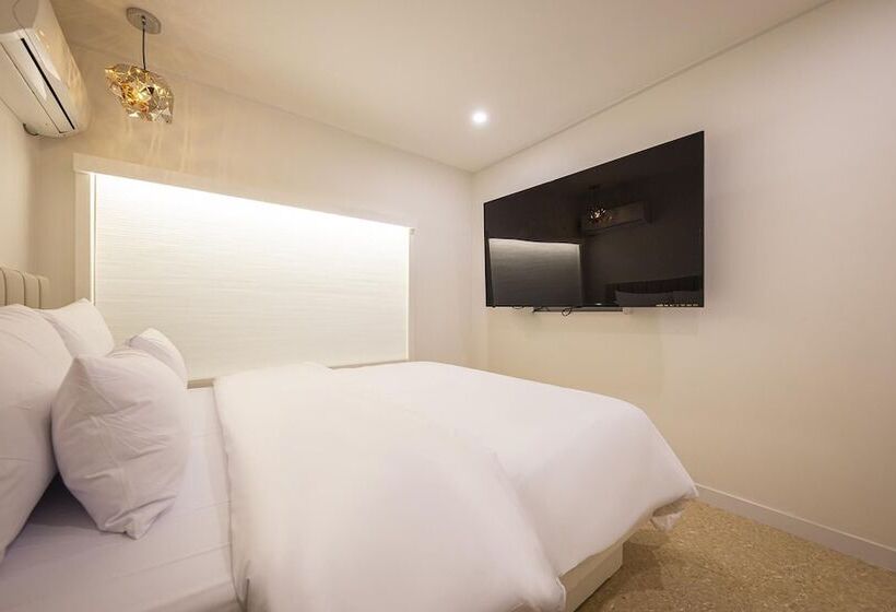 Cheonan Honeymoon Motel